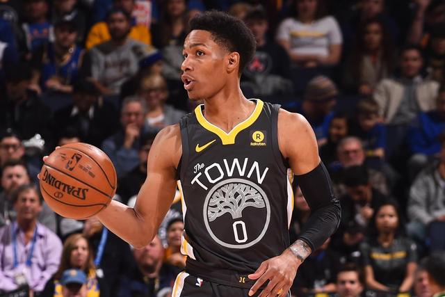 每体：关于巴萨用藤森给奥尔莫注册的猜测不实